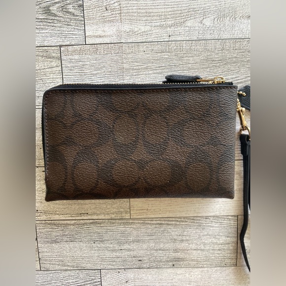 COPY - Coach Double Corner Zip Wristlet - Picture 6 of 12